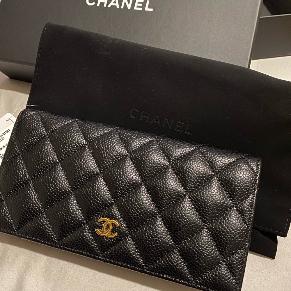 Chanel wallet
